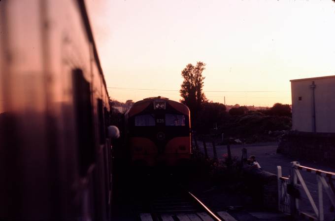 A train on the railway tracks

Description automatically generated with medium confidence